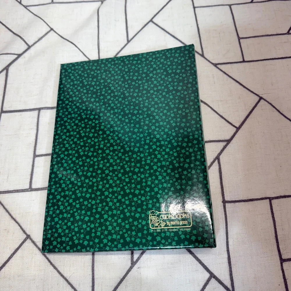 Morris Press A Taste of Tradition Cookbook Green 1997 First Christian Church